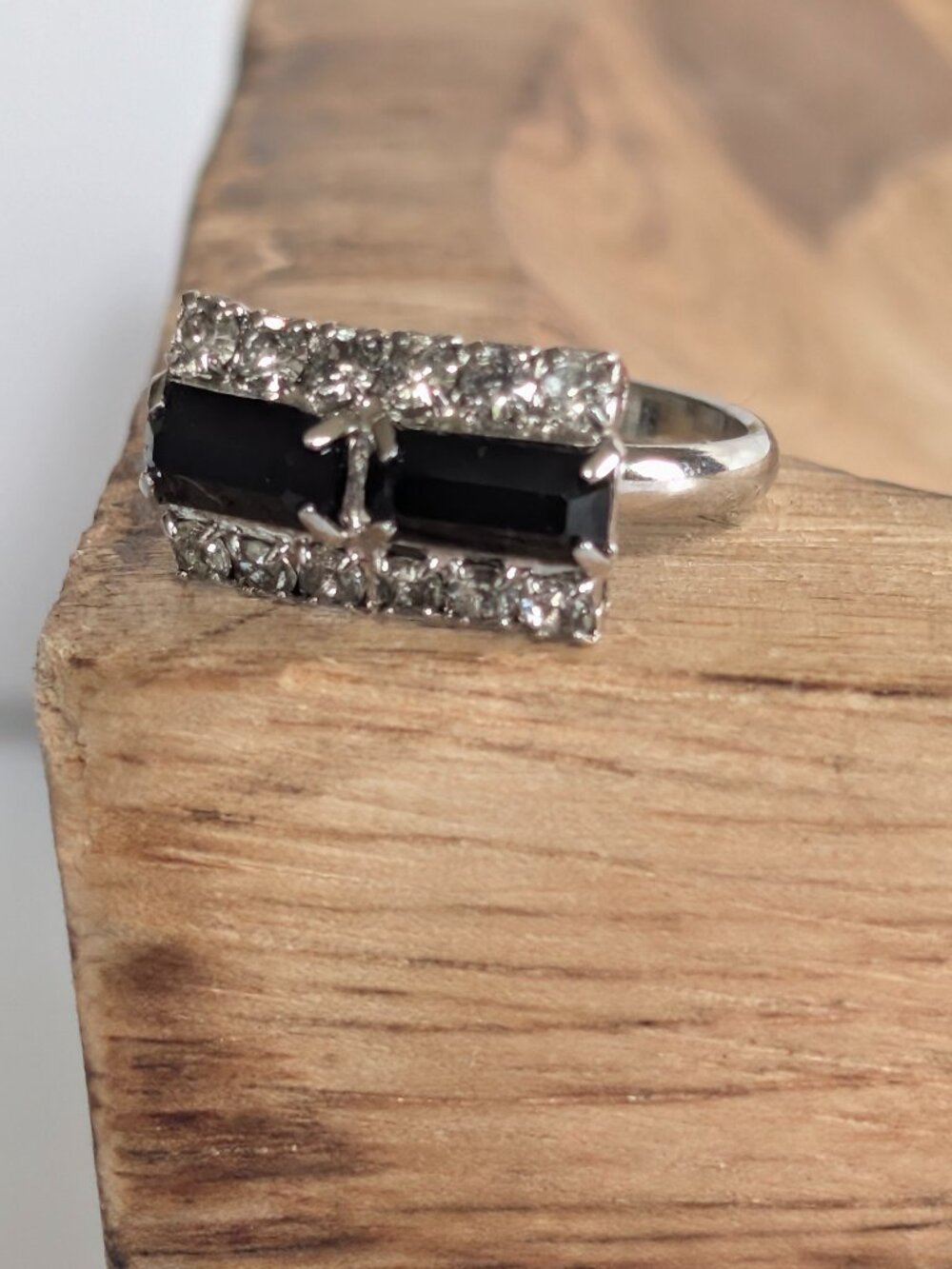 Vintage Adjustable Costume Geometric Art Deco Onyx Diamond Look Ring Size 7